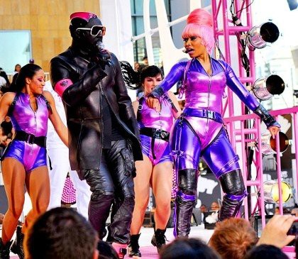 ტოპ-10: ყველაზე შთამბეჭდავი სასცენო კოსტუმები (ბოლომდე წაკითხვა) 